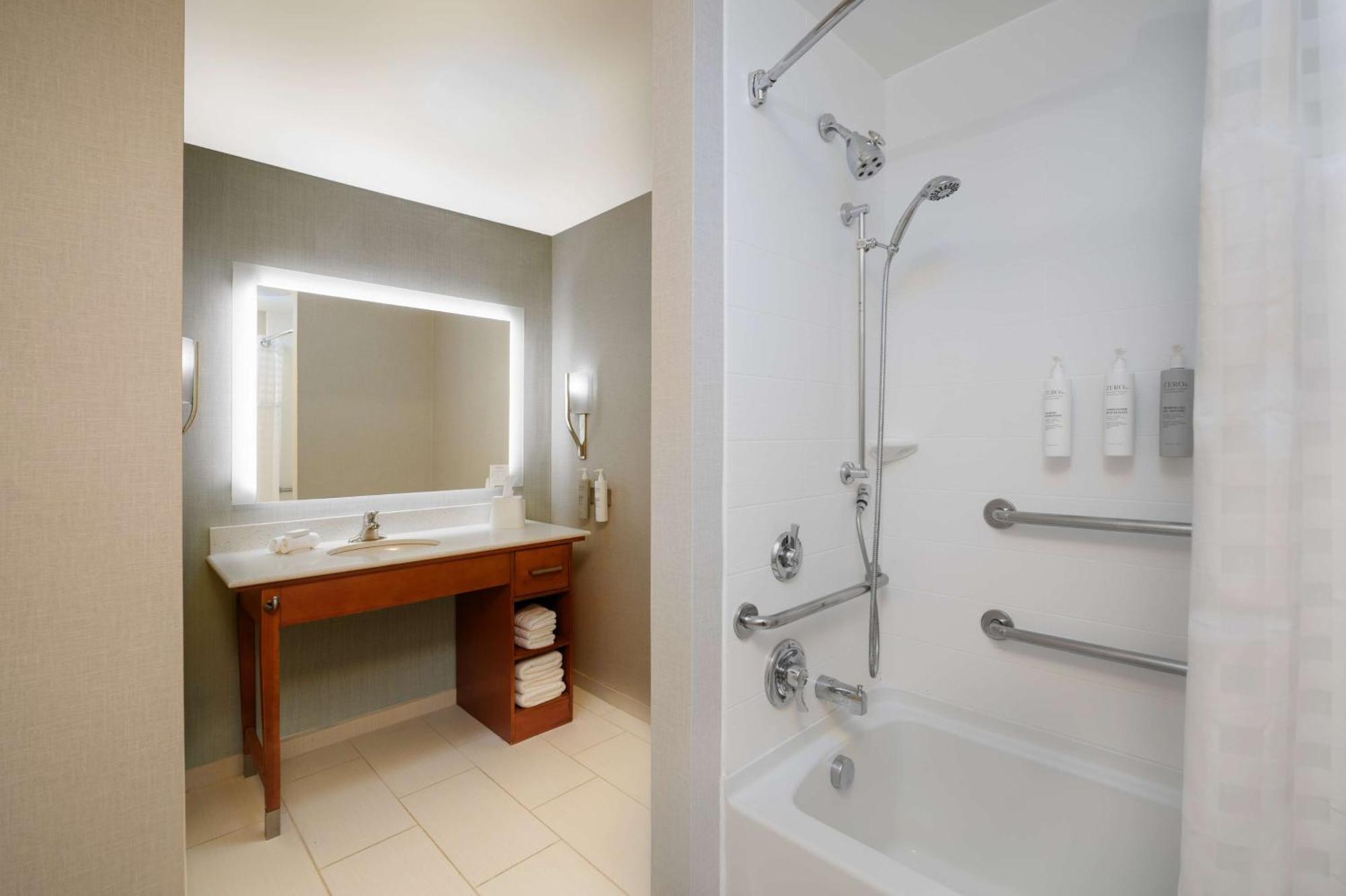 Homewood Suites By Hilton Gateway Hills Nashua Extérieur photo