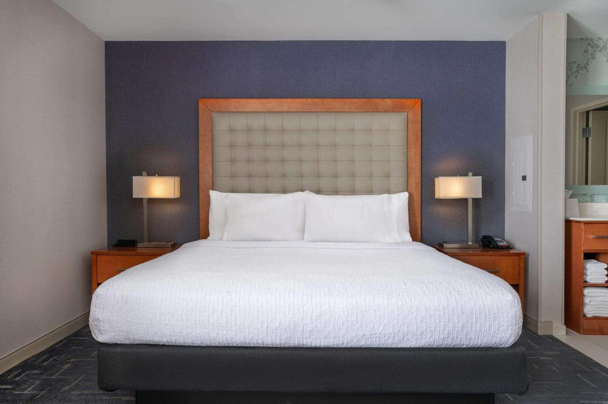 Homewood Suites By Hilton Gateway Hills Nashua Extérieur photo